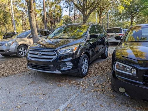 SHADOW BLACK 2018 Ford Escape SE