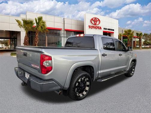 2017 Toyota Tundra SR5