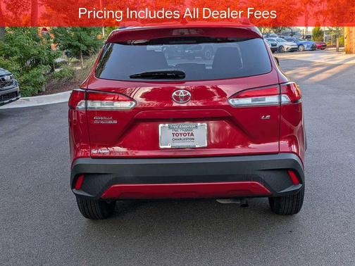 Barcelona Red Metallic 2022 Toyota Corolla Cross LE