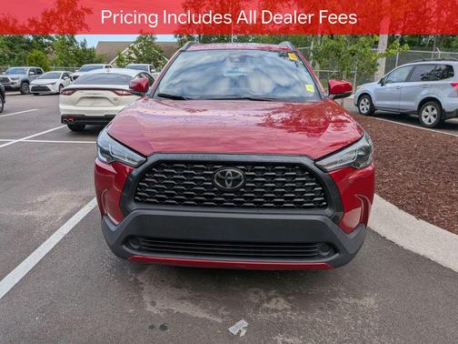 Barcelona Red Metallic 2022 Toyota Corolla Cross LE