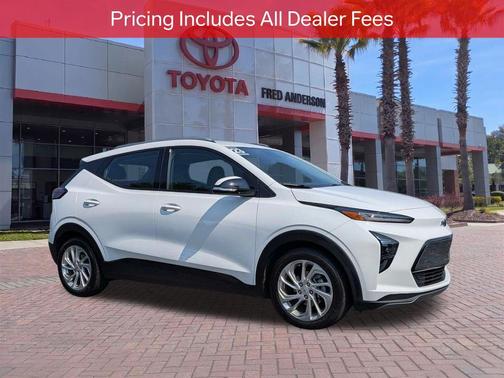 Summit White 2023 Chevrolet Bolt EUV FWD LT