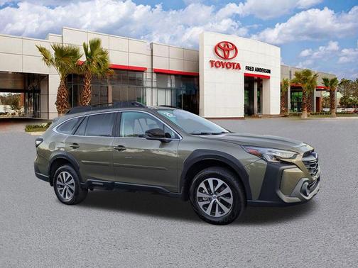 Autumn Green Metallic 2025 Subaru Outback Premium