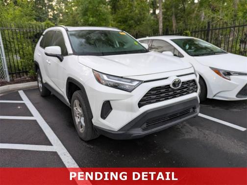 2023 Toyota RAV4 XLE