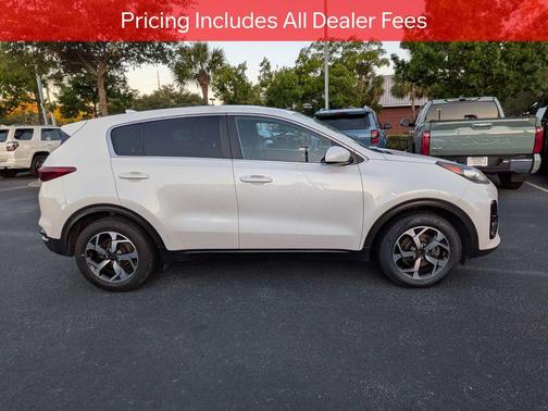 Snow White Pearl 2021 Kia Sportage LX