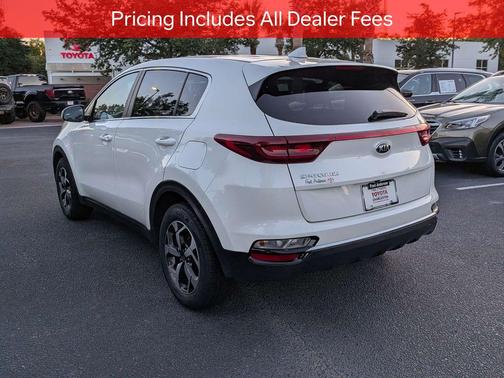 Snow White Pearl 2021 Kia Sportage LX