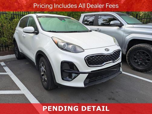 Snow White Pearl 2021 Kia Sportage LX