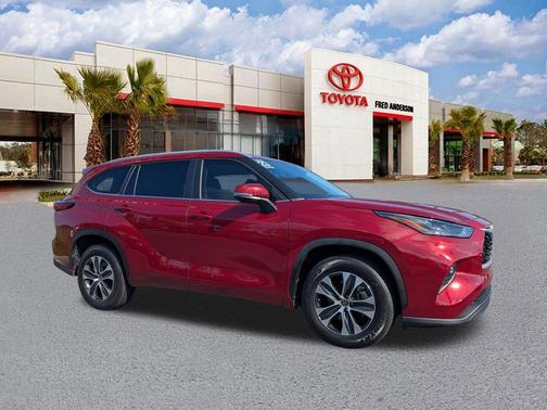 2023 Toyota Highlander Hybrid XLE