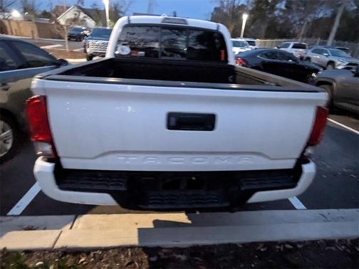 2022 Toyota Tacoma SR