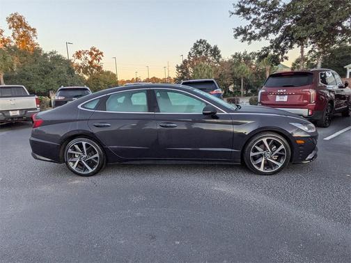 2023 Hyundai SONATA SEL Plus