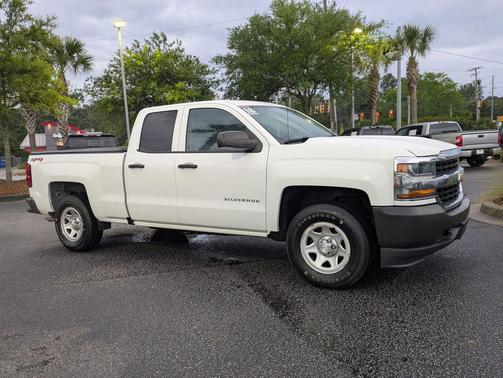 Summit White 2018 Chevrolet Silverado 1500 WT
