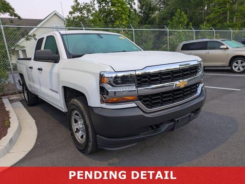 Summit White 2018 Chevrolet Silverado 1500 WT