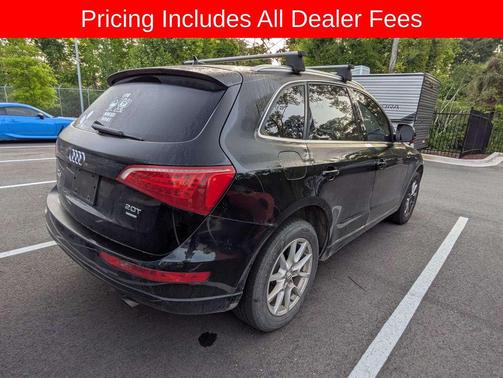 Brilliant Black 2011 Audi Q5 2.0T Premium