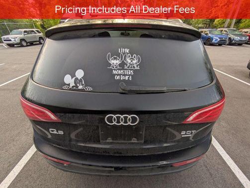 Brilliant Black 2011 Audi Q5 2.0T Premium