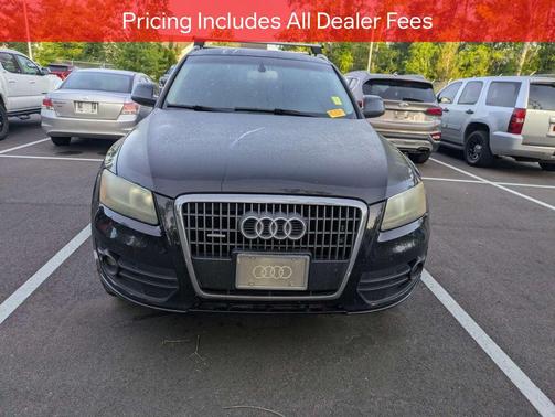 Brilliant Black 2011 Audi Q5 2.0T Premium
