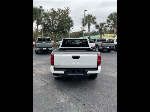 2025 Toyota Tacoma SR5