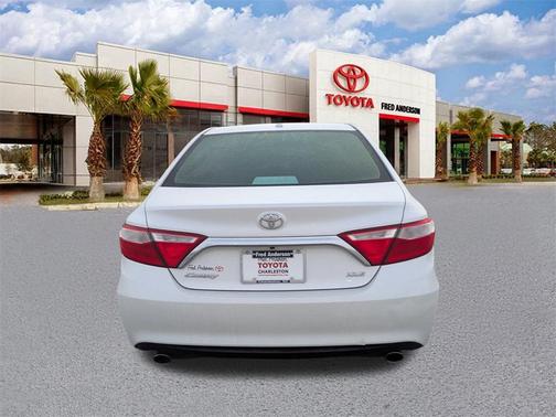 2015 Toyota Camry XLE
