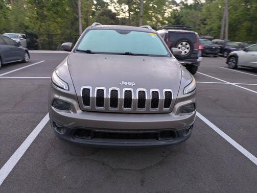 Light Brownstone Pearlcoat 2016 Jeep Cherokee Latitude
