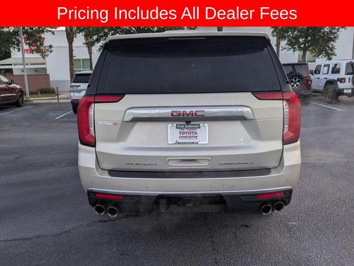 Pearl Beige Metallic 2022 GMC Yukon XL Denali
