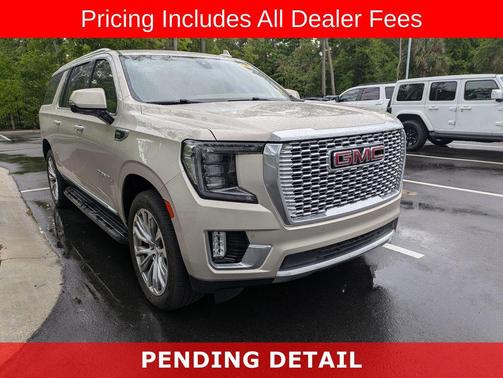 Pearl Beige Metallic 2022 GMC Yukon XL Denali
