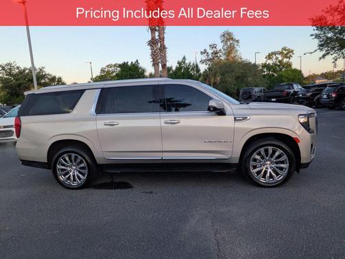 Pearl Beige Metallic 2022 GMC Yukon XL Denali