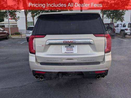 Pearl Beige Metallic 2022 GMC Yukon XL Denali