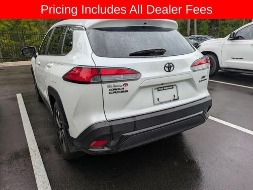 Wind Chill Pearl 2025 Toyota Corolla Hybrid SE