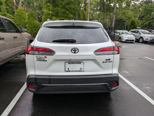 Wind Chill Pearl 2025 Toyota Corolla Hybrid SE
