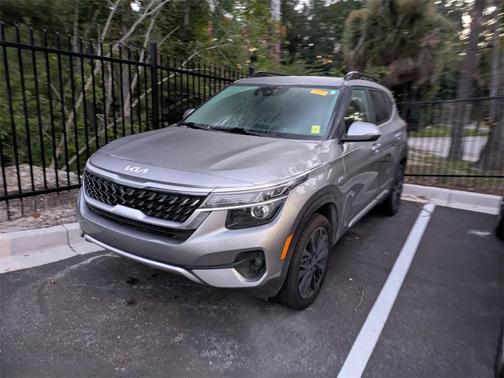 2022 Kia Seltos Nightfall