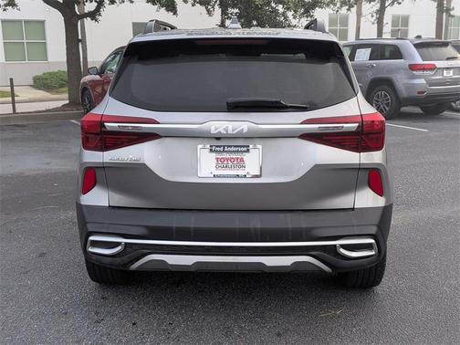 2022 Kia Seltos Nightfall