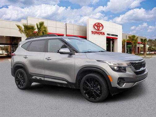 2022 Kia Seltos Nightfall