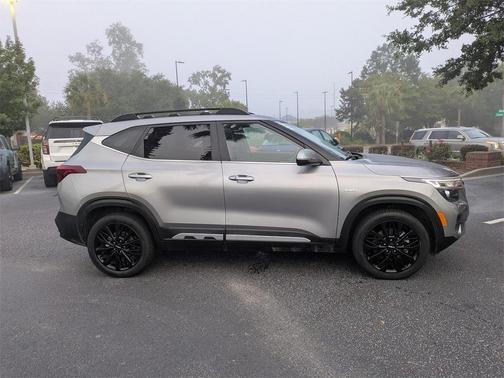 2022 Kia Seltos Nightfall