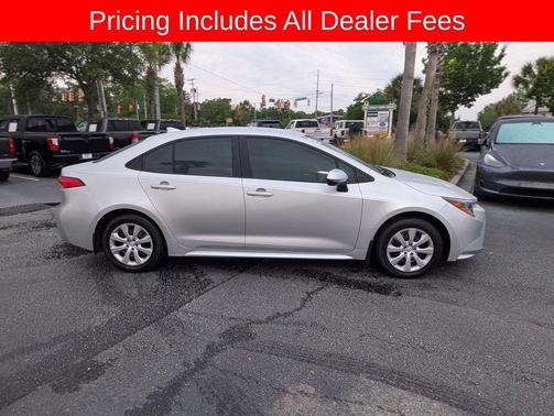 Classic Silver Metallic 2025 Toyota Corolla LE