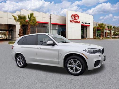 White Metallic 2018 BMW X5 xDrive35i