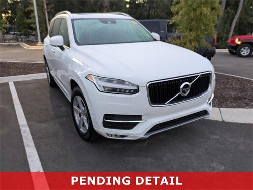 2018 Volvo XC90 T5 Momentum