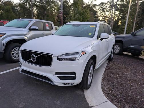 2018 Volvo XC90 T5 Momentum
