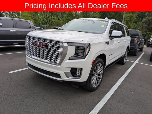 White Frost Tricoat 2021 GMC Yukon XL Denali