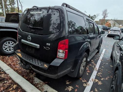 2010 Nissan Pathfinder SE