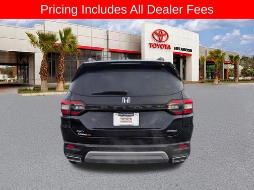 Crystal Black Pearl 2025 Honda Pilot Touring 8-Passenger