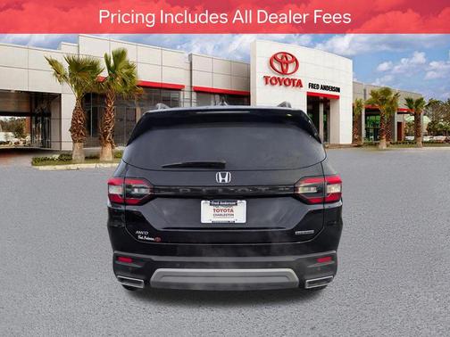 Crystal Black Pearl 2025 Honda Pilot Touring 8-Passenger