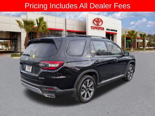 Crystal Black Pearl 2025 Honda Pilot Touring 8-Passenger