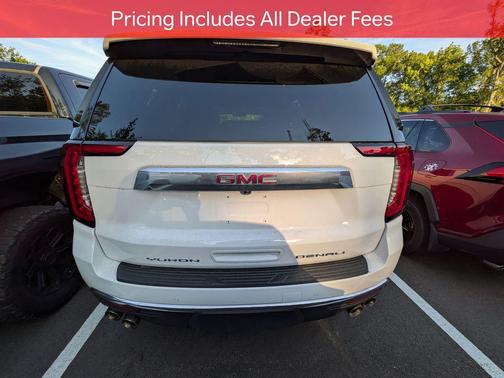 Summit White 2023 GMC Yukon Denali