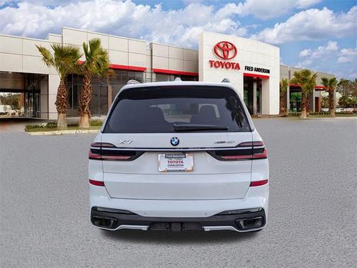 2023 BMW X7 xDrive40i