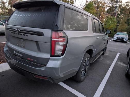 2023 Chevrolet Suburban RST