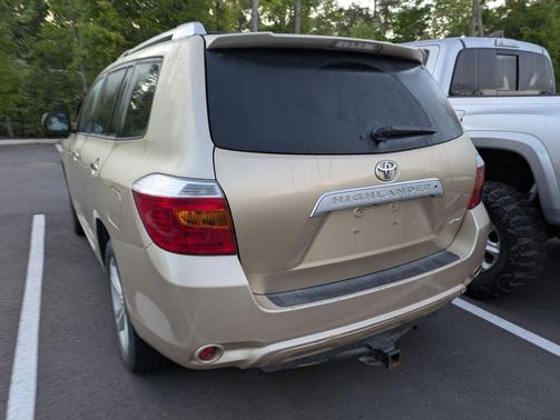 Sandy Beach Metallic 2010 Toyota Highlander Limited