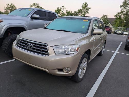 Sandy Beach Metallic 2010 Toyota Highlander Limited