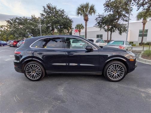 2021 Porsche Cayenne Base