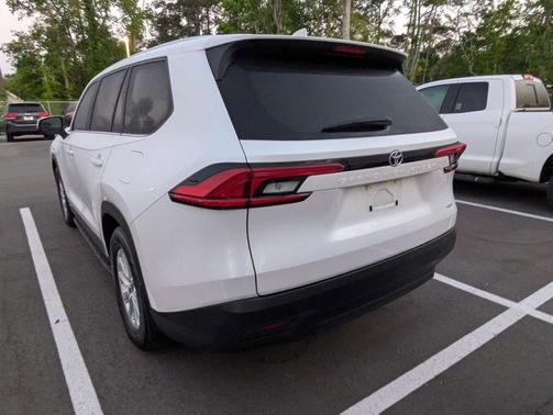 Wind Chill Pearl 2026 Toyota Grand Highlander XLE