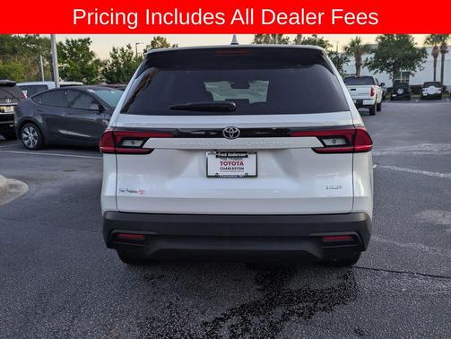 Wind Chill Pearl 2026 Toyota Grand Highlander XLE