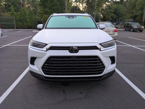 Wind Chill Pearl 2026 Toyota Grand Highlander XLE