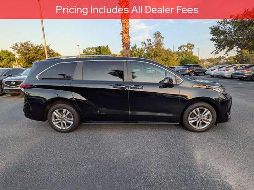 Midnight Black Metallic 2023 Toyota Sienna Limited